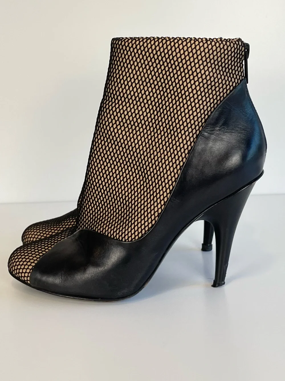 3.1 Phillip Lim” Francis” Fishnet Leather Ankle Booties size 36.5 US 6-6.5